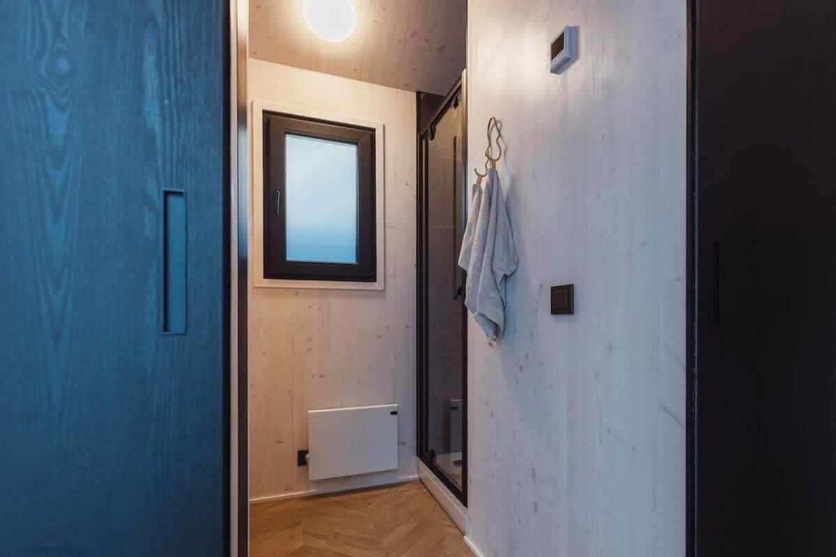 Hello Zeeland - Kerkstraat 1a Hébergement de vacances *